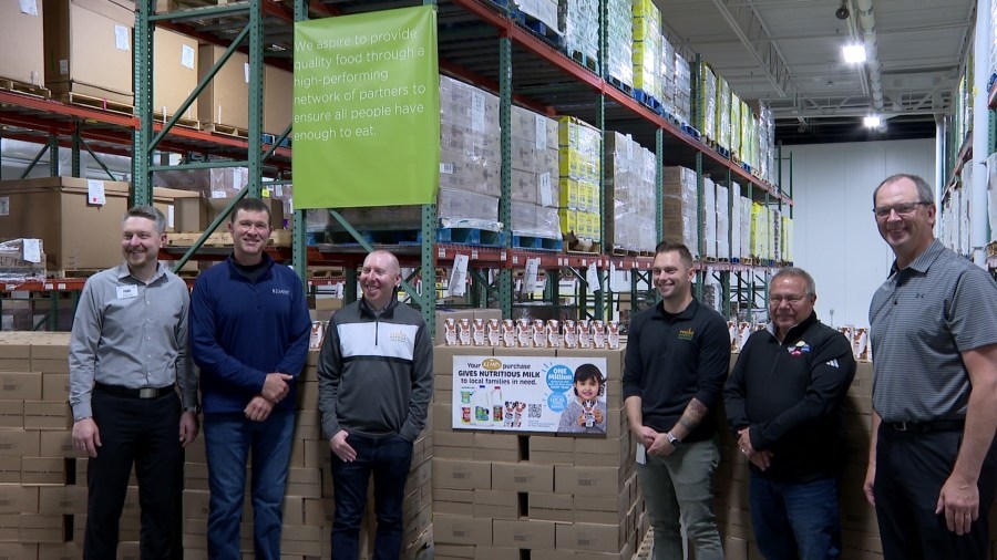 Kemps partners with Midwest food banks, donates nearly 800,000 milk cartons including 30,000 in Wisconsin