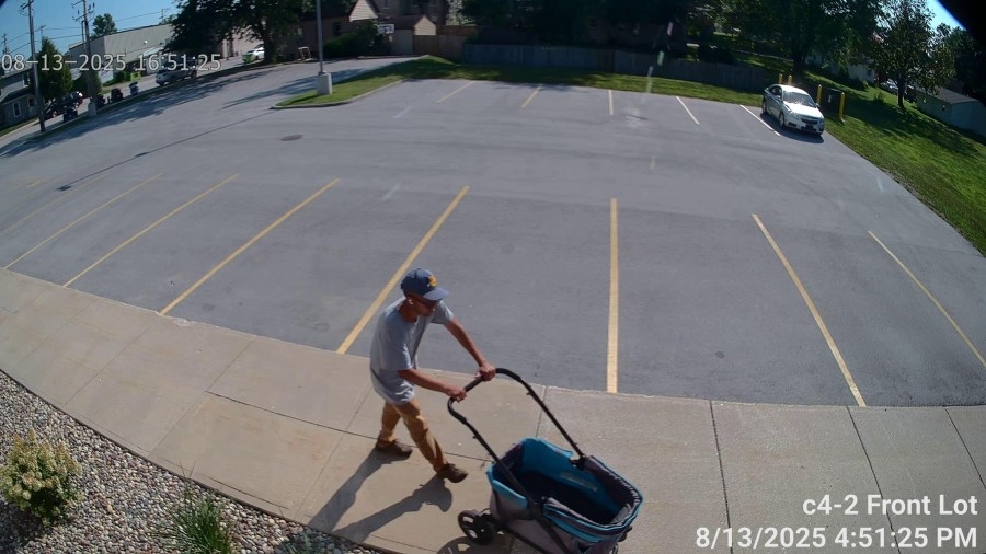 Man leaves empty stroller at Chilton City Hall building, takes off running