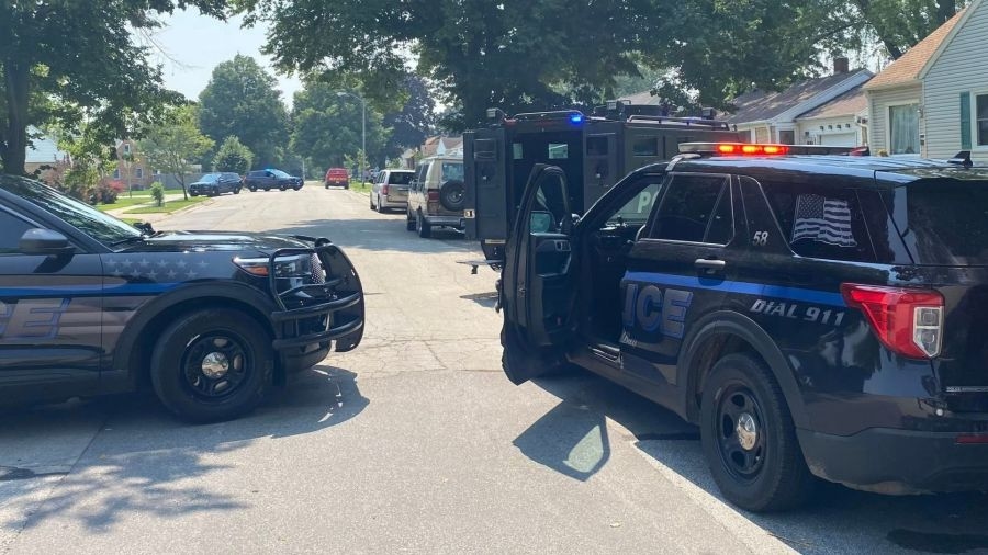 Green Bay PD SWAT Team arrests man with ‘known weapons history' wanted for fleeing