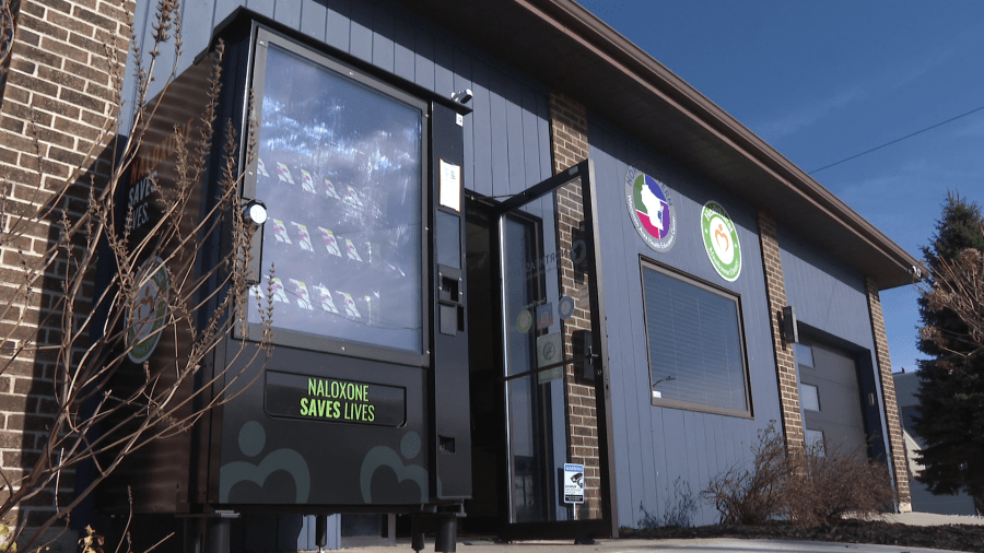 Manitowoc launches first public health vending machine to support opioid overdose prevention