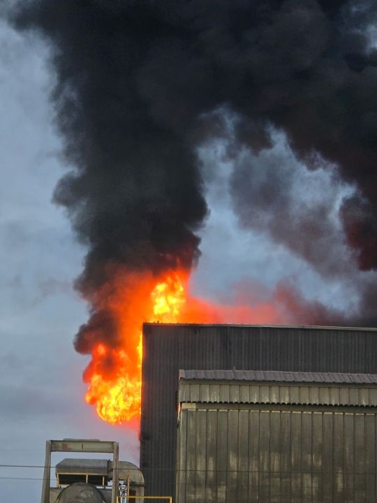 BREAKING: Massive fire at Neenah Foundry, crews actively responding to scene
