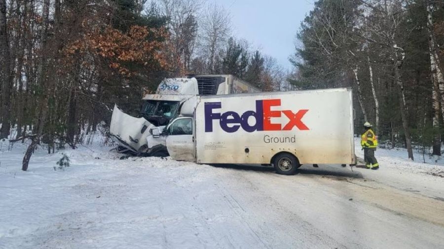 First responders stay nearly two hours at the scene of FedEx truck, semi crash in Wisconsin