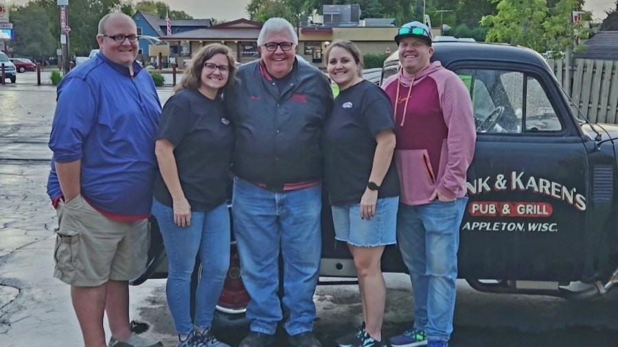 ‘Try to make him proud': Beloved Appleton bar owner to be remembered in Flag Day Parade Saturday