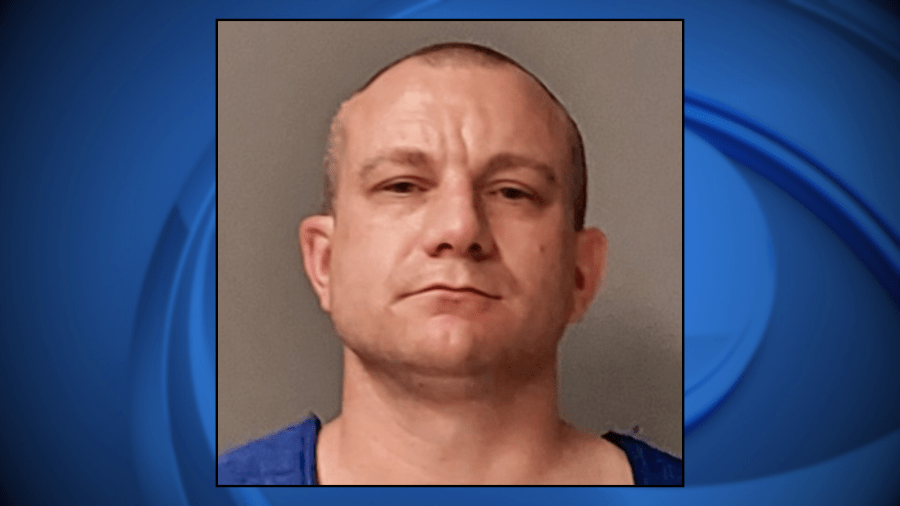 Wisconsin man arrested after allegedly threatening to 'murder' deputy, foot chase