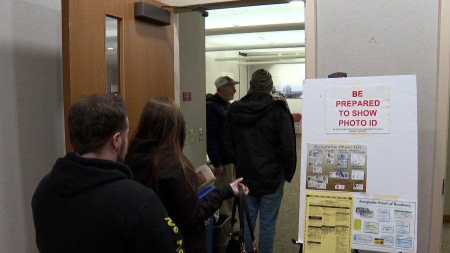 Winnebago County voters turn out for spring election, county executive race