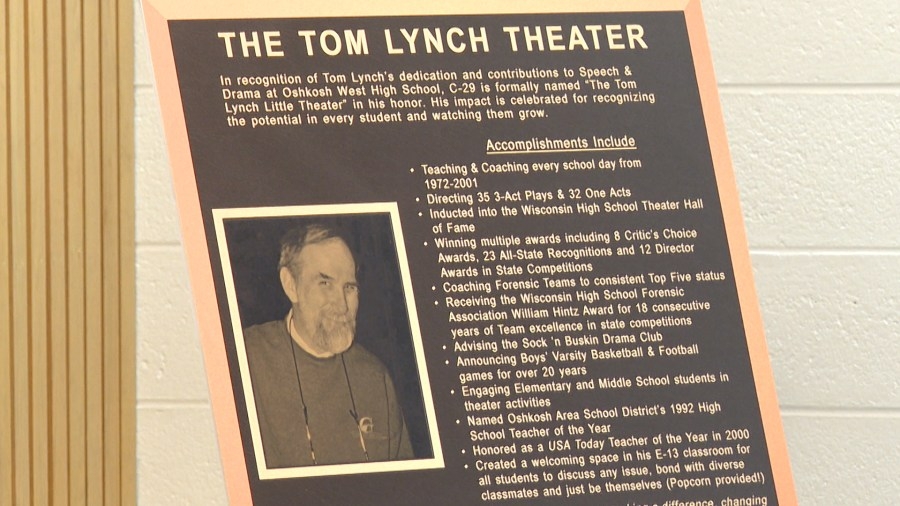 Oshkosh West High School commemorates Tom Lynch with dedication of school theater