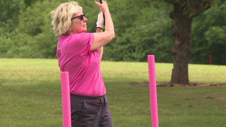 Annual ladies-only golf outing in De Pere raises money & support for breast cancer patients in northeast Wisconsin