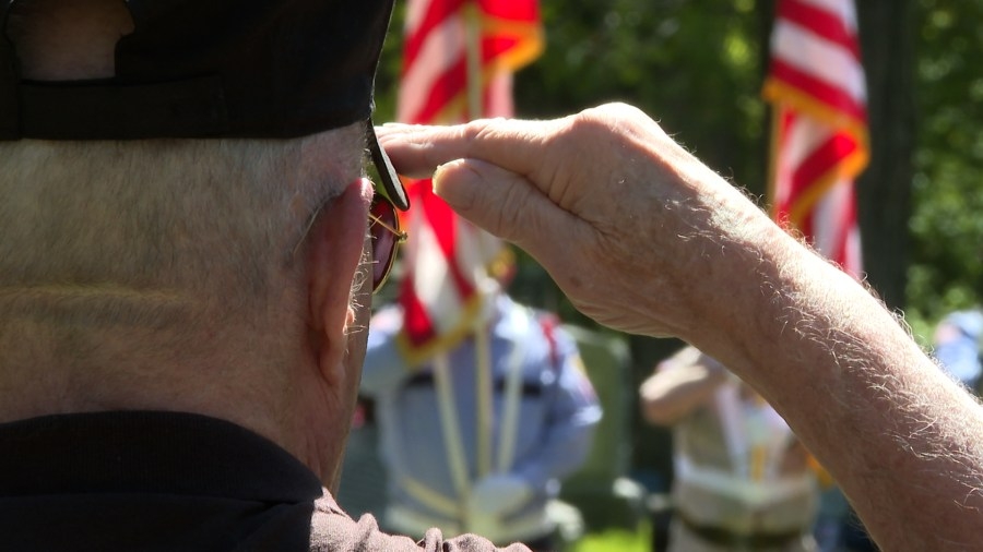 Appleton's Memorial Day Parade connects generations in tribute