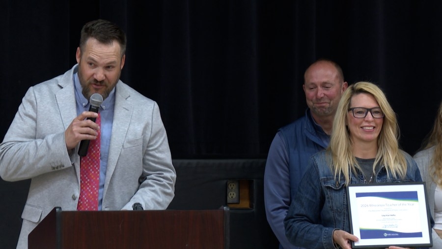 Mishicot teacher Lisa Van Hefty honored as Wisconsin's 2026 Teacher of the Year