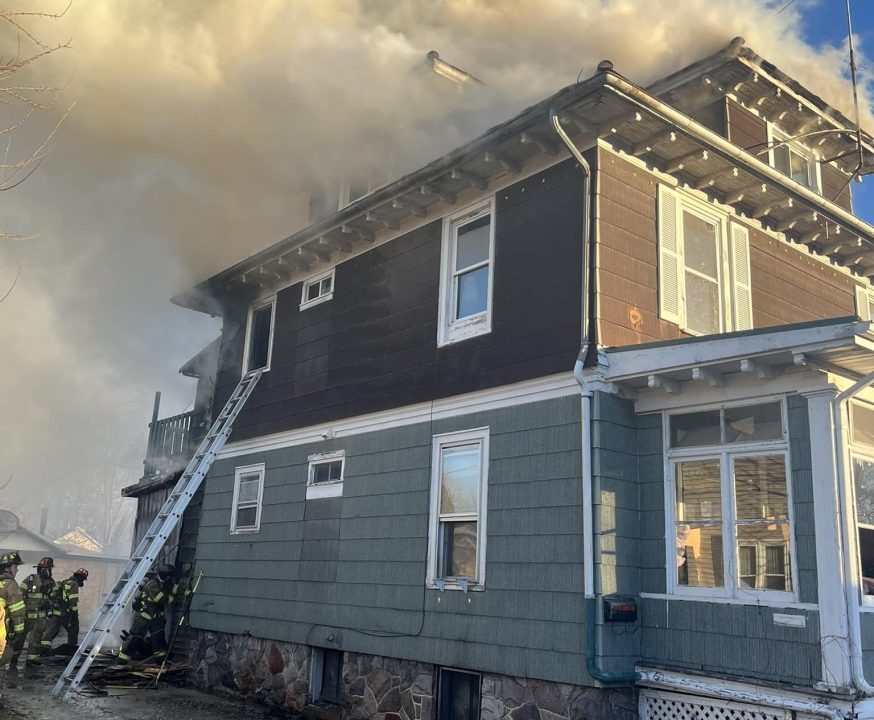 One person hurt in Fond du Lac fire that leaves multiple people without a home