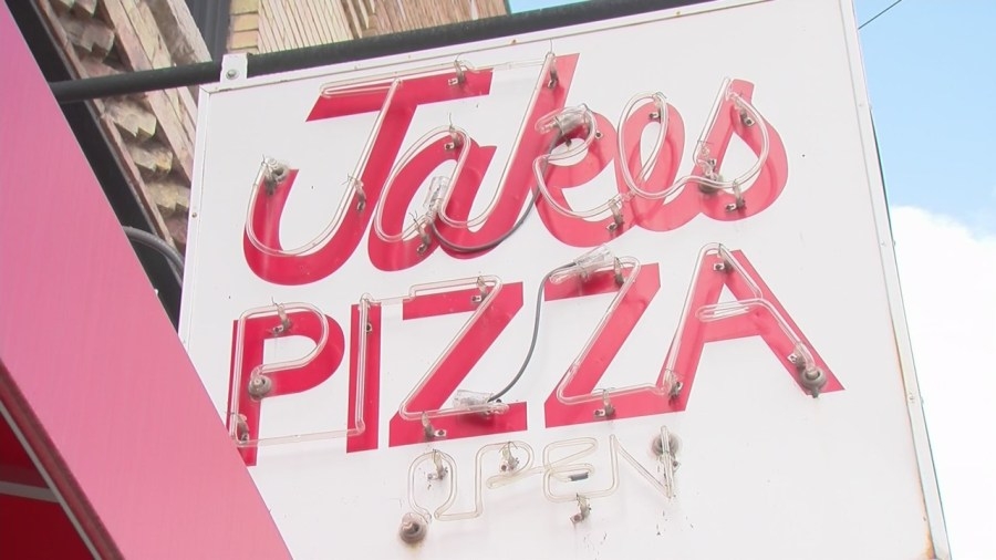 Due to upcoming heat wave, popular Green Bay pizza place to close for one day