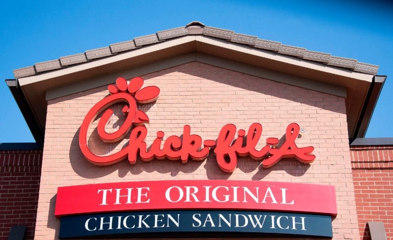 'Summer of Drive-Thru:' Appleton Chick-fil-A to give away free chicken sandwiches