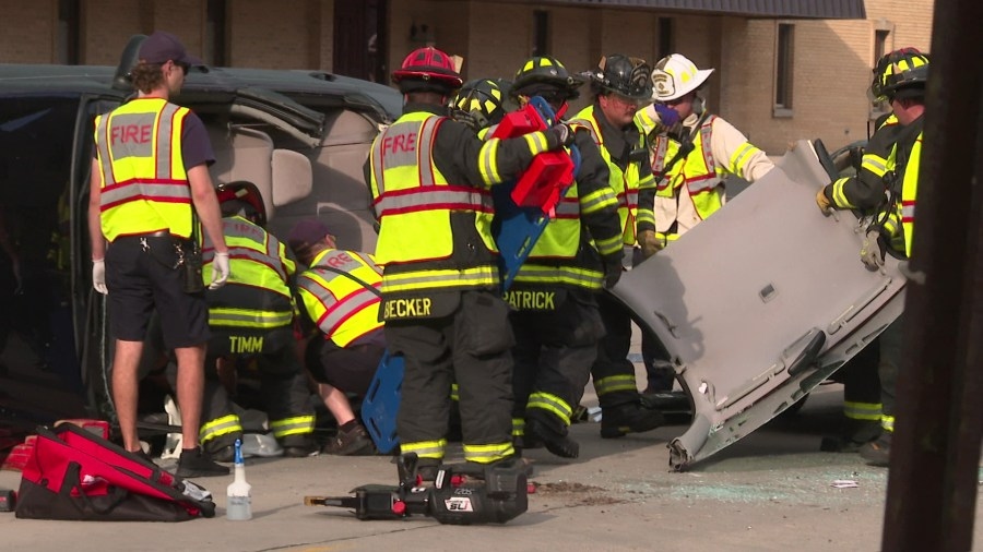 Green Bay Police and Metro Fire Departments demonstrate response efforts in Public Safety Night