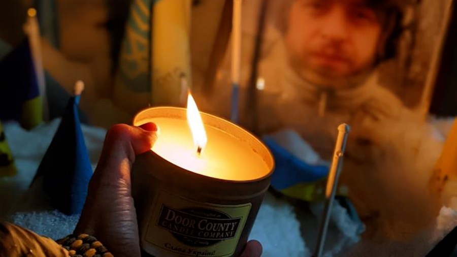 ‘We sold out in a few hours': Door County Candle experiences surge in Ukraine candle orders