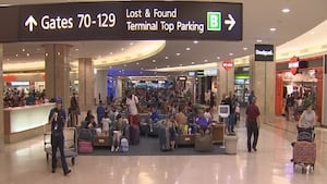 Orlando sees surge in holiday travelers despite economic concerns