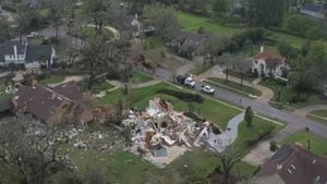 ‘I never experienced something like this': Tornado cleanup underway in Seminole County