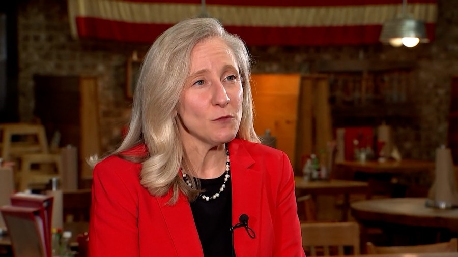Spanberger leads Earle-Sears in latest pair of Virginia polls