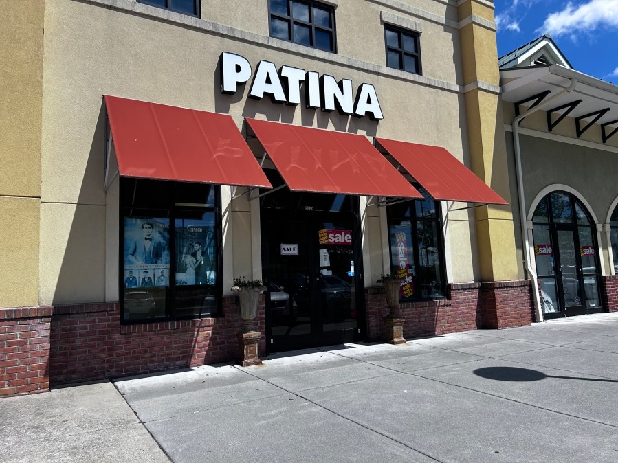 'It's time,' Patina, a dress store that has served the valley for 40 years, is closing its doors