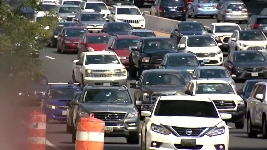 Experts forecast busy travel times for Memorial Day weekend