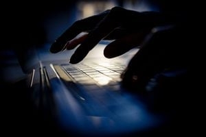Mass. man indicted for making online threats to kill U.S. officials, children at elementary school