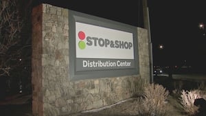 Teamsters, Stop & Shop reach tentative agreement to avoid strikes