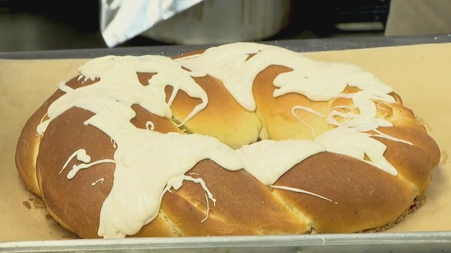 Making Mardi Gras king cake on Teach Me Tuesday