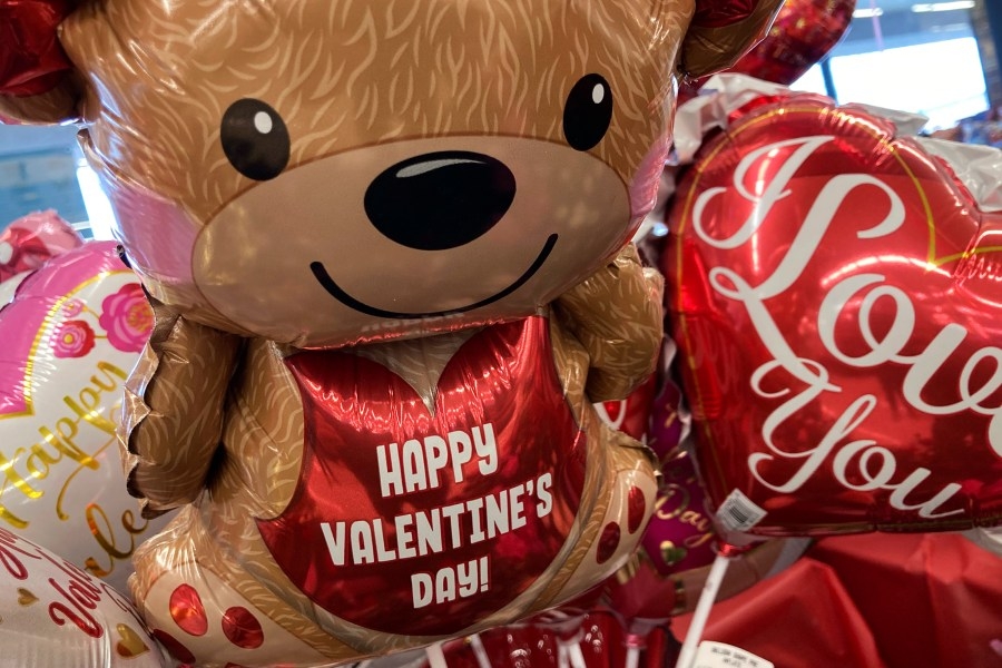 Ways to appreciate seniors on Valentine's Day