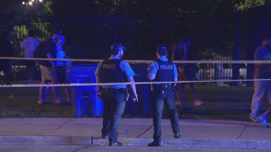 Teen critically injured after gunshots ring out during fight near 31st Street Beach