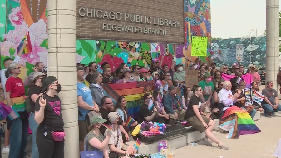 Crowds gather to protest and support Edgewater library's Pride Month event