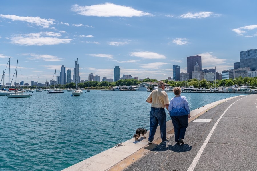 Monday forecast: Hazy sunshine, temps rising to the mid-80s in Chicagoland