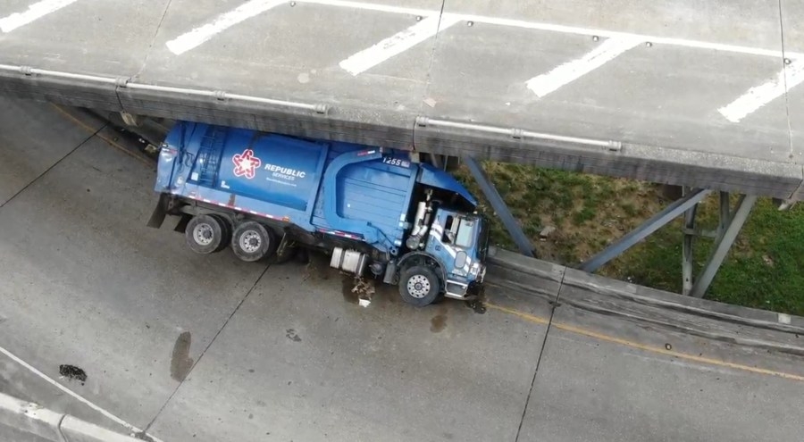 Carrollton Ave., I-10 on-ramp reopens after truck cleared