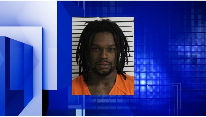 Davenport man faces eluding, false imprisonment charges after car chase