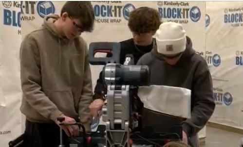 Cournoyer, Miller-Meeks attend Regional Innovation Center, Eldridge, grand opening