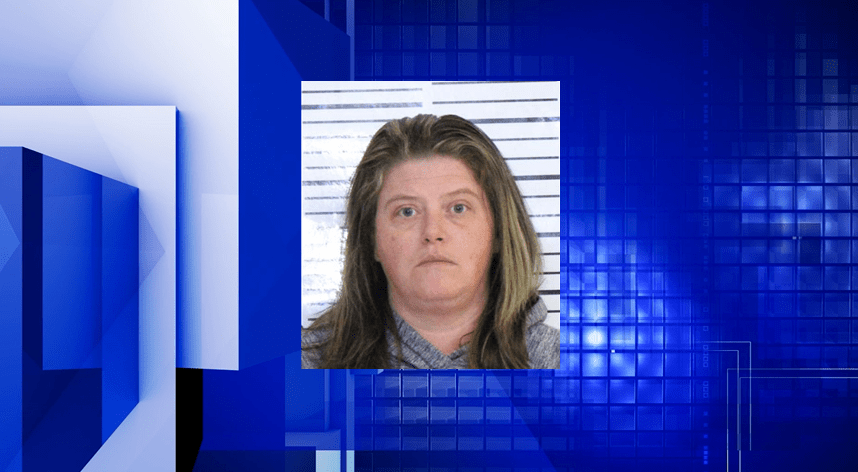 Macomb woman accused of driving 17-year-old son to Davenport to sell marijuana