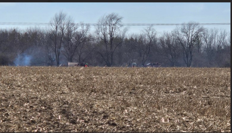 Crews fight brush blaze along Interstate 280