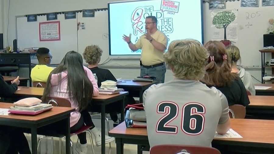 Illinois reports success in teacher recruiting program