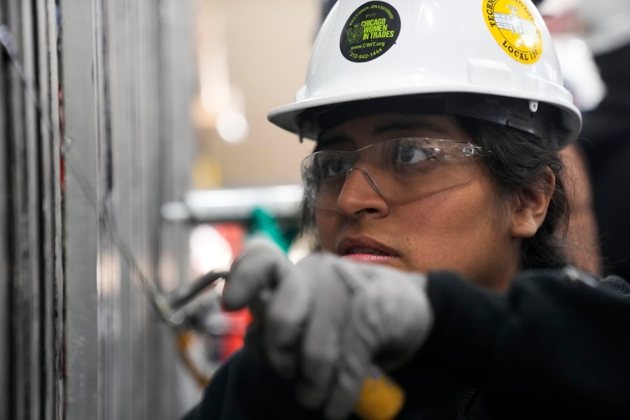 Trump's anti-DEI battle threatens Chicago nonprofits trying to fill critical labor gaps