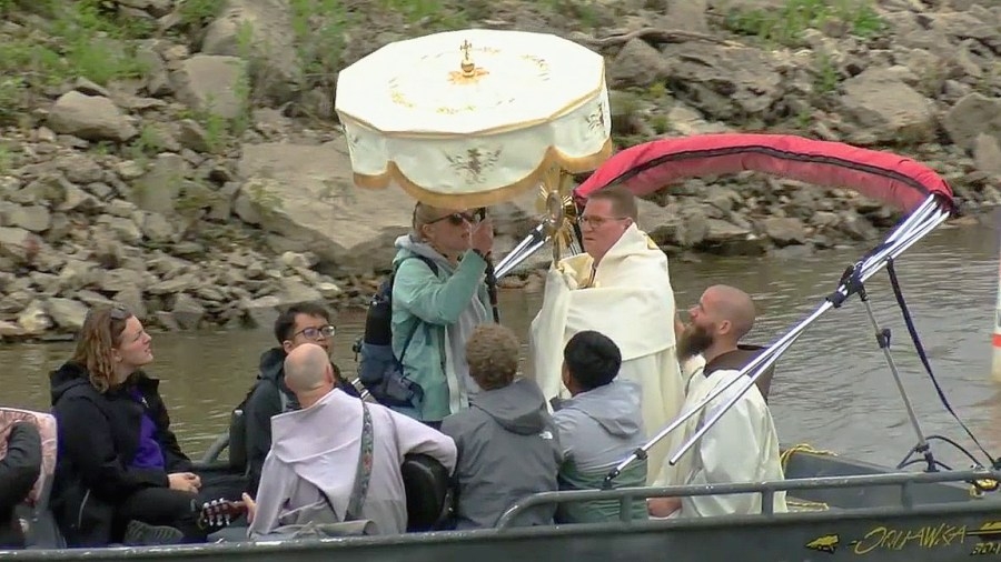 National Eucharistic Pilgrimage reaches Burlington