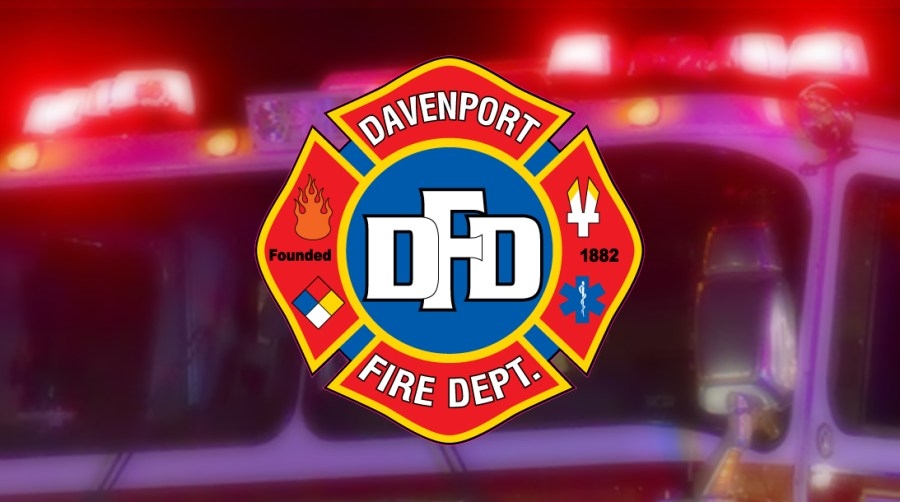 Two dogs rescued from Davenport fire