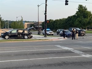 Injuries reported after crash near University of Dayton
