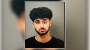Man arrested for allegedly selling meth, vapes to juveniles