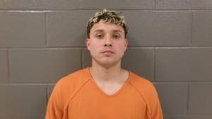 Man from Venezuela accused of pretending to be teen enrolled in Ohio high school