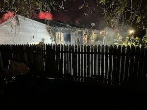 Part of home damaged from early morning fire in Warren County