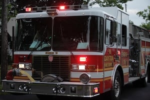 Firefighters respond to reported apartment fire in Dayton