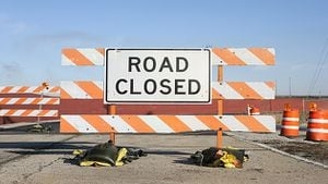 Water main break impacts busy intersection in Riverside