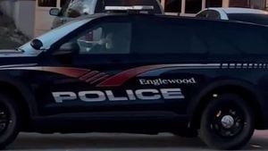 Man arrested after high-speed chase in Englewood