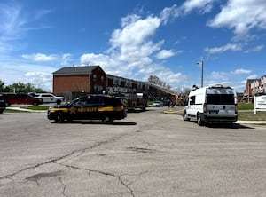 Crews battle fire at apartment complex in Dayton