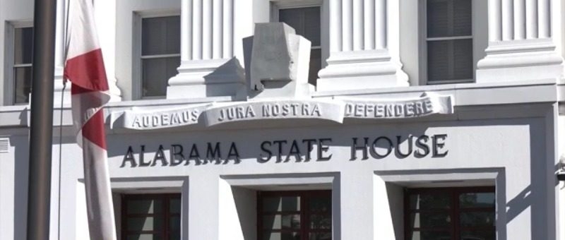 Bill setting $10 dispensing fee for pharmacists moves forward in Alabama Legislature