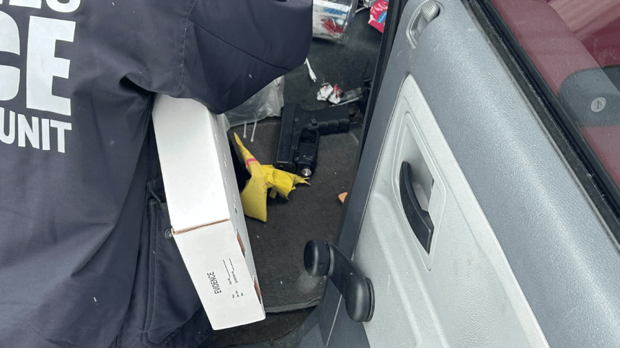 Des Moines officers make arrest after hearing gunfire while responding to crash