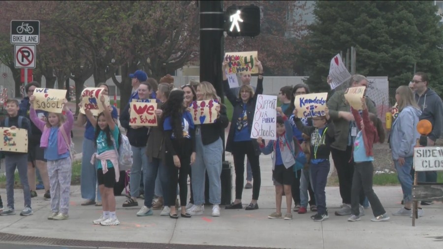 Walk-ins held at several Des Moines schools to protest public education cuts